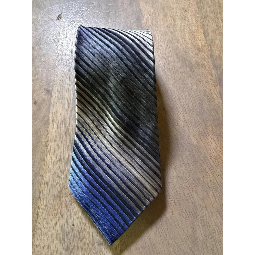 ck Calvin Klein Mens Necktie 100% Silk Diagonal Striped Blue‎ Silver Black OS